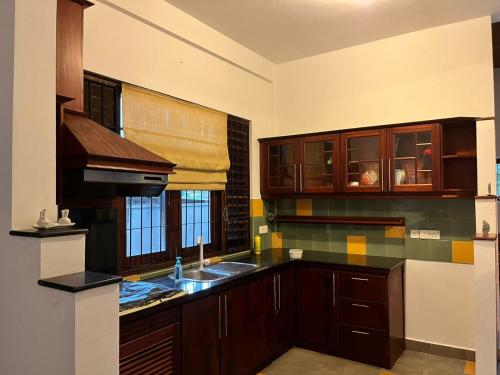 Serene Holiday Home in Kalalgoda