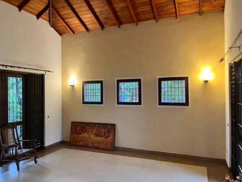 Serene Holiday Home in Kalalgoda