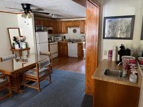 . 2 Bedroom 2 Bathroom - Blue Knob All Season Resort Condo