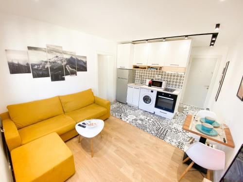 Matisse No9 - One Bedroom City Center Apartment, Tirana (photo 8)