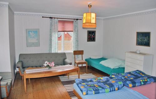 Two-Bedroom Holiday Home In Tving in Tving