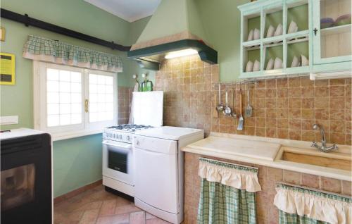 Two-Bedroom Holiday home Castelfiorentino with a Fireplace 05 - image 11