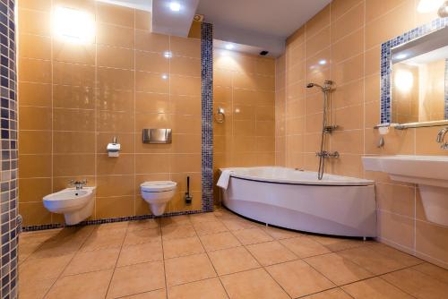 Hotel Marysin Dwór - image 12