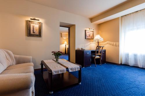 Hotel Marysin Dwór - image 9