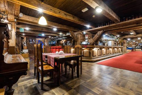 Restaurante, Hotel Marysin Dwor in Zaleze