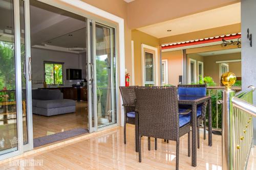 Filou Villas Filou Villas