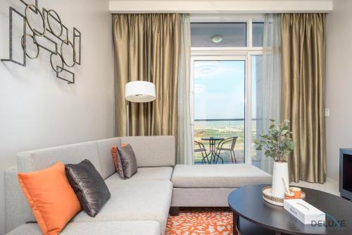 Elegant 1BR at Artesia Tower B DAMAC Hills Dubailand by Deluxe Holiday Homes - image 9