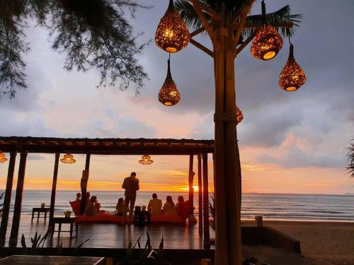 Restaurant, Southern Lanta Resort in Klong Dao Beach