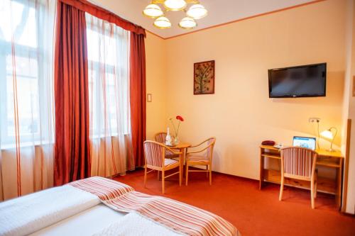 Hotel Manzard Panzio - image 10