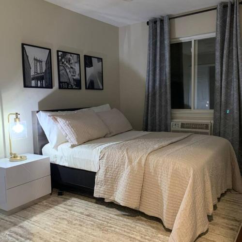 Oasis Stay NY, 2BR Cozy Home in a 2Family House, 18min from the City in Unionport, USA