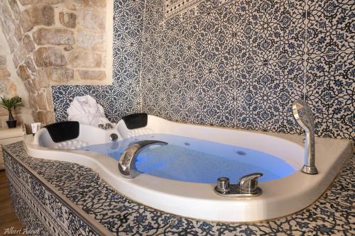 Whirlpool, Heart Mansion Rashbi compound in Safed