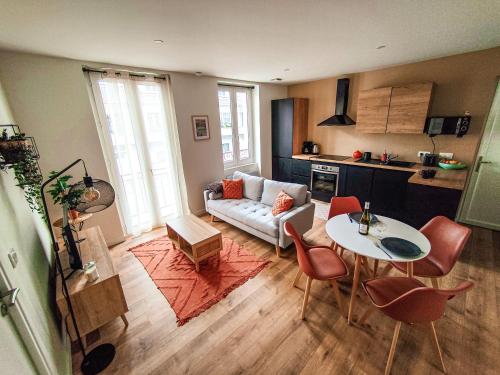 Nouveau T2 en face du lac - Meublé tourisme - Garage privé - Location saisonnière - Évian-les-Bains