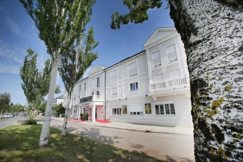 25h SPA-Residenz BEST SLEEP privat Garden & POOLs in Neusiedl am See