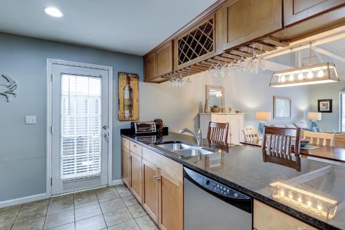 716 Queens Grant - image 5