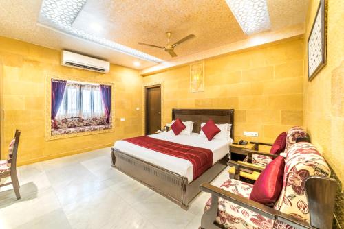 Hotel Sky Plaza - Best ever view of Jaisalmer Fort photo 3