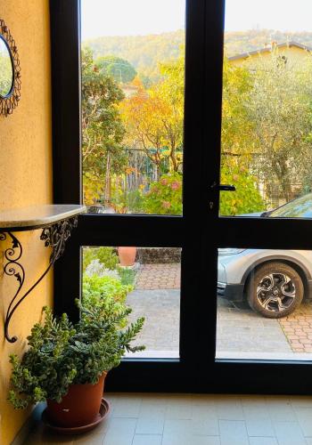 Lakes&Hills Apartments in Erba