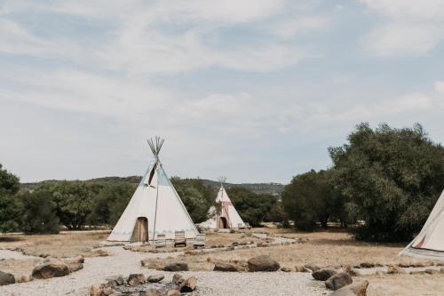 WAKANA LAKE CAMPS