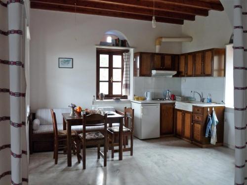 Traditional stone-built cottages Azalas