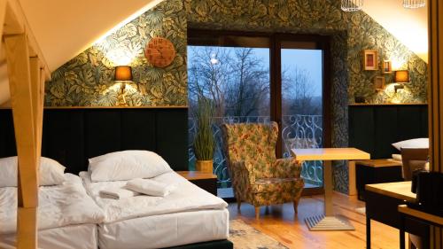 Quadruple Room with Balcony