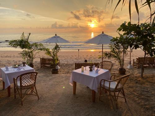 Restaurant, Lanta Palace Beach Resort & Spa - Adult Only in Klong Tob Beach