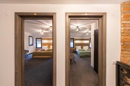 Ranger Chalet - image 7