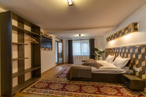 Ranger Chalet - image 10