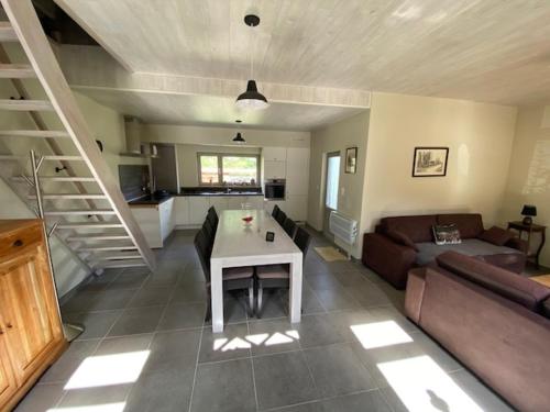 Cosy landelijk huisje nabij riviertje gîte à louer Vermand