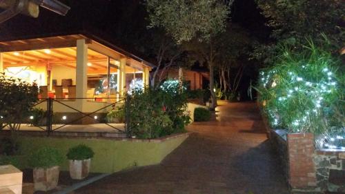 Cala Blanca Villaggio Alberghiero – Marina di Camerota, UT
