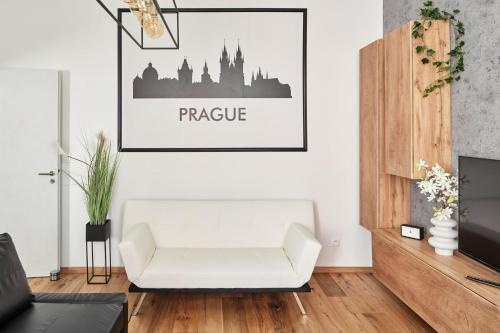 Prague Days - One-bedroom Apartment with Workspace by Vltava River in Smíchov - image 12