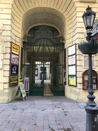 Boutique Apartment - image 4