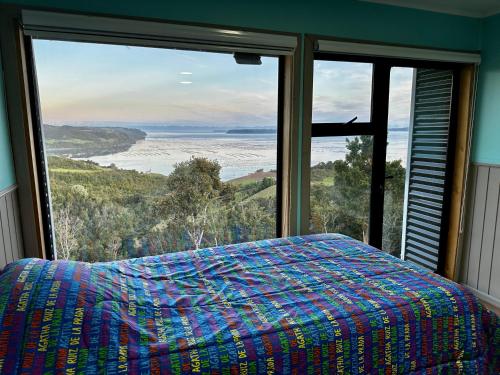 Bella casa de campo con panorámica vista al mar