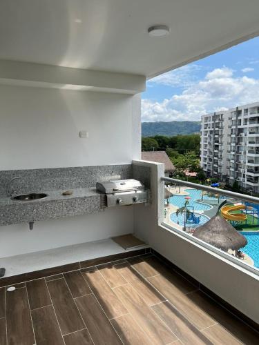 Pogled, Espectacular apartamento en Condominio con BBQ in Ricaurte