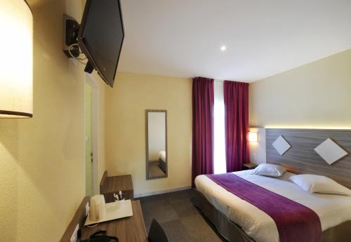 1 queen bed