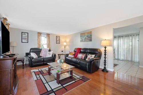 Welcoming, Cozy & Family Friendly 3 bedroom house - Apartment - Worcester