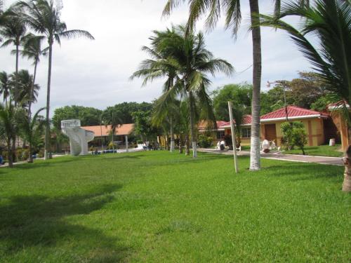 Entrance, Tropiclub Playa El Cuco in El Cuco