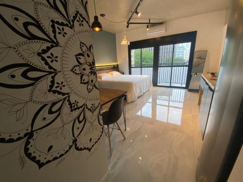 58 New studio w/ balcony, fast wifi and movie screen!, São Paulo