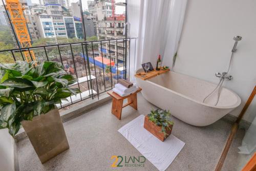 room detail thumbnail 1