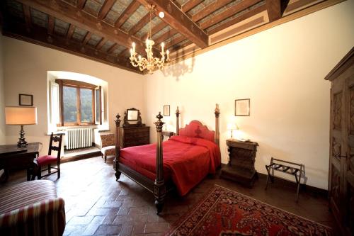 Villa Pitiana Ideally located in the Reggello area, Villa Pitiana promises a relaxing and wonderful visit. The property features a wide range of facilities to make your stay a pleasant experience. To be found at th