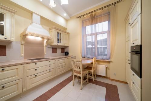 Pulkveza Brieza 7 street two bedroom residence, Rīga (photo 7)