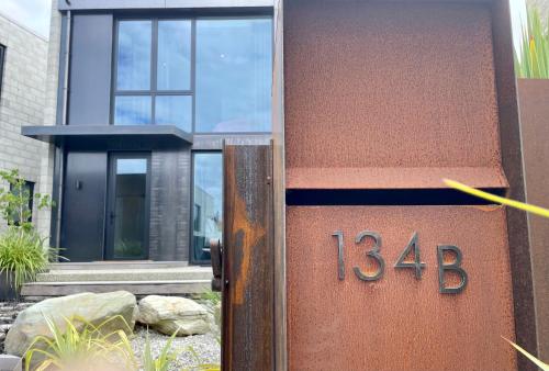The Ivy Box Apartment - image 11