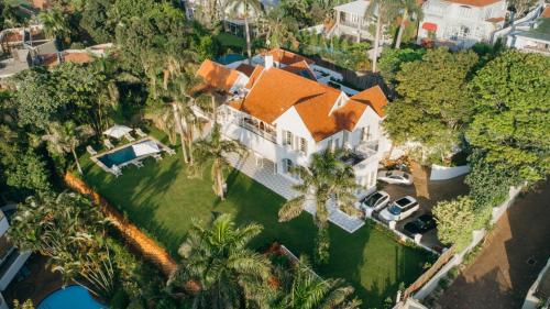 Essenwood House — rental in 630 Stephen Dlamini Road Morningside, Durban ZA, 4001