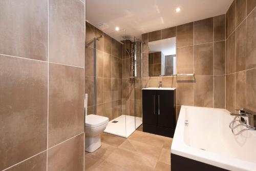 JOIVY 1 bed Flat in Old Town, next to St Giles Cathedral, Эдинбург (фото 4)