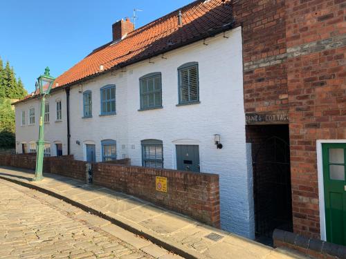 4 Danes Cottages - perfect location