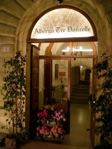 Albergo Tre Donzelle - image 11