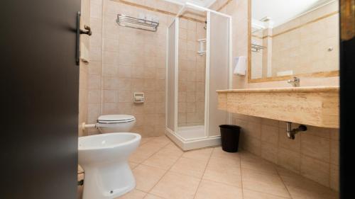 Hotel Center 3 - image 6