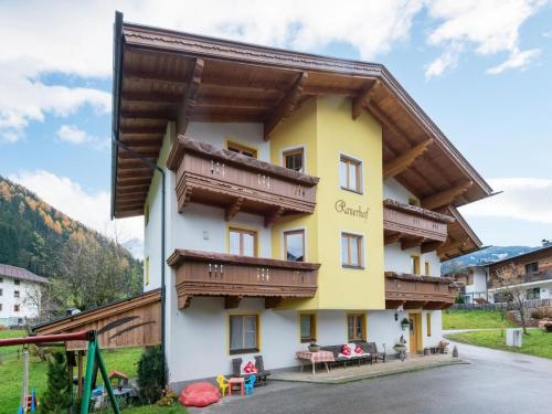 Wooden Apartment in Hainzenberg near Ski Bus - Hainzenberg