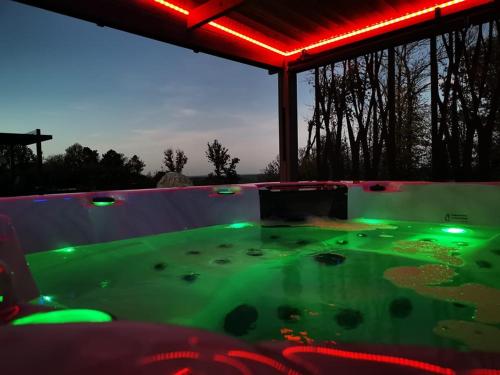 "Notre Bastide" Maison et table d'hôtes à 5 mn de Sarlat,Piscine, jacuzzi, Climatisation 4