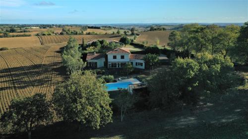 Viesnīcas āriene, Le clos mirélie (Le clos mirelie) in Gaujac (Midi-Pyrenees)