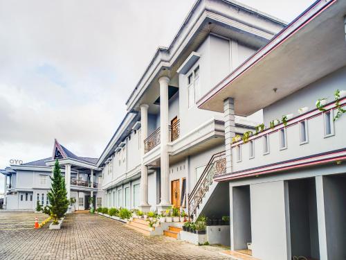 SUPER OYO Capital O 540 Esther Hotel