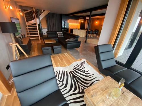 REWA CZTERY PORY ROKU in 雷娃